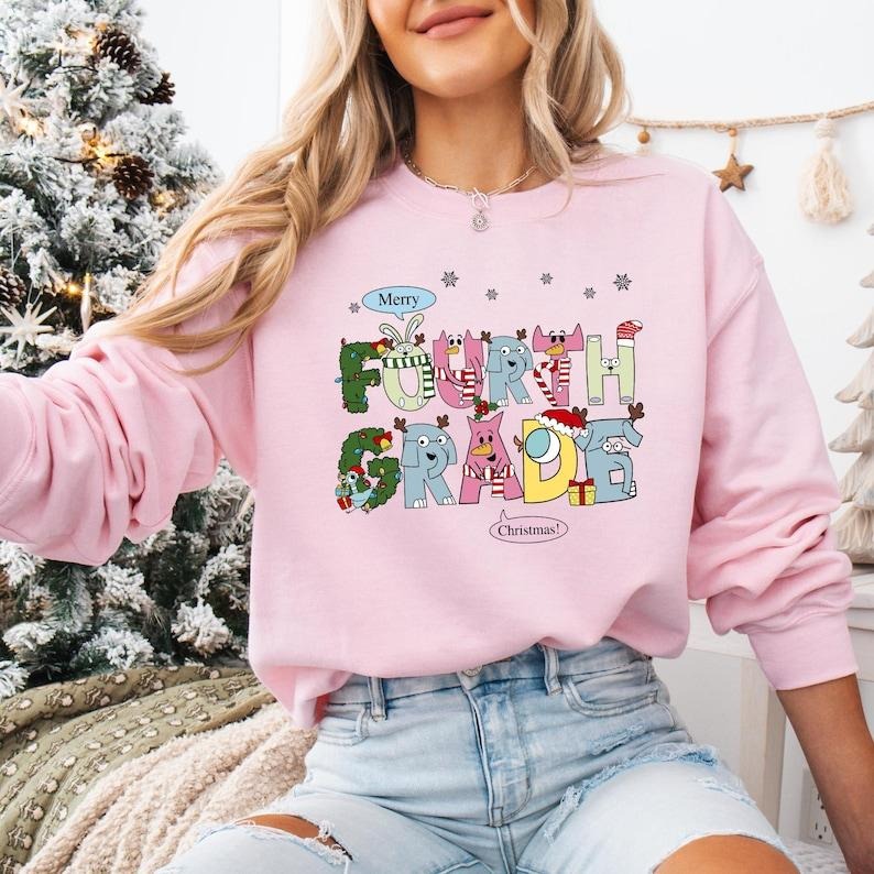 4th Grade Teacher Christmas Sweatshirt, Elephant And Piggie Christmas T-shirt, Santa's Favorite Teacher Shirt, Fourth Grade Christmas Hoodie