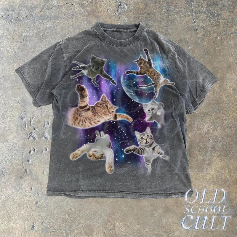 Cats Floating In Galaxy Vintage 90s T-Shirt, Retro Funny Cat Unisex Tshirt,, Funny Cat Meme Shirt, Kitten Lovers Tee, Trippy Graphic Shirt