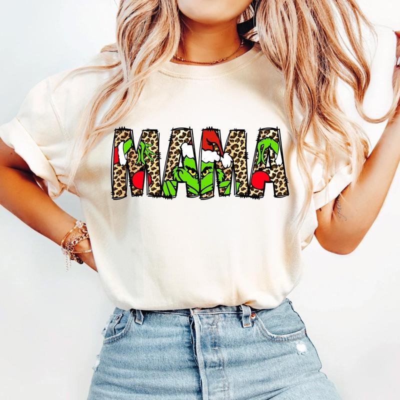Christmas Mama TShirt, Retro Christmas Sweatshirt, Merry Christmas Mama Unisex Women's Top in 100% Cotton - Fit