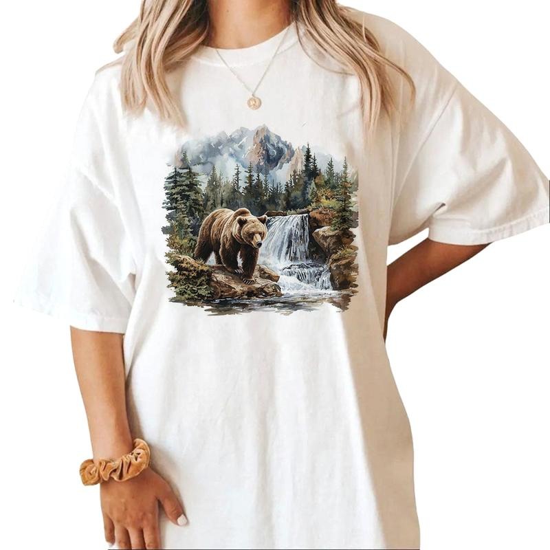 Cute Bear and Forest Retro Style Sweatshirts Hooded Tees Hunting Season 1 Cotton Top