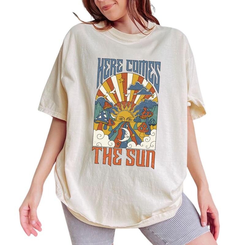Here Comes The Sun Shirt, Retro Hippie Boho Graphic Tee Women, Sunshine Shirt, Summer Day T-shirt, Motivational Comfy Oversized Graphic Tee, Gift For Her, Tops For Women, Womenswear Cotton Fabric Relaxed Chic Style