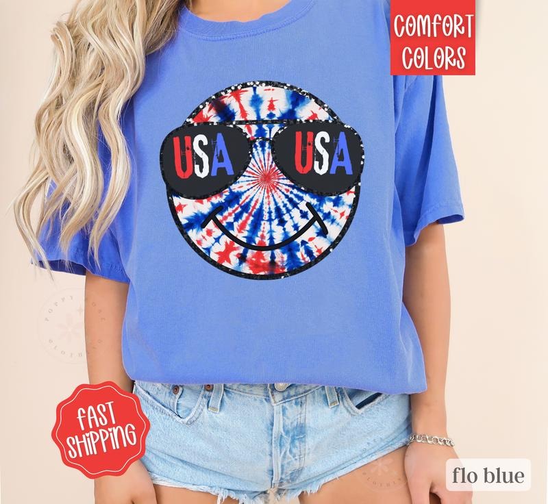 USA Happy Face Shirt Comfort Colors, America Shirt, July 4th Tshirt, Womens Graphic Shirt, Oversized Graphic Tshirt, Women's Tshirts, Shirt Dress