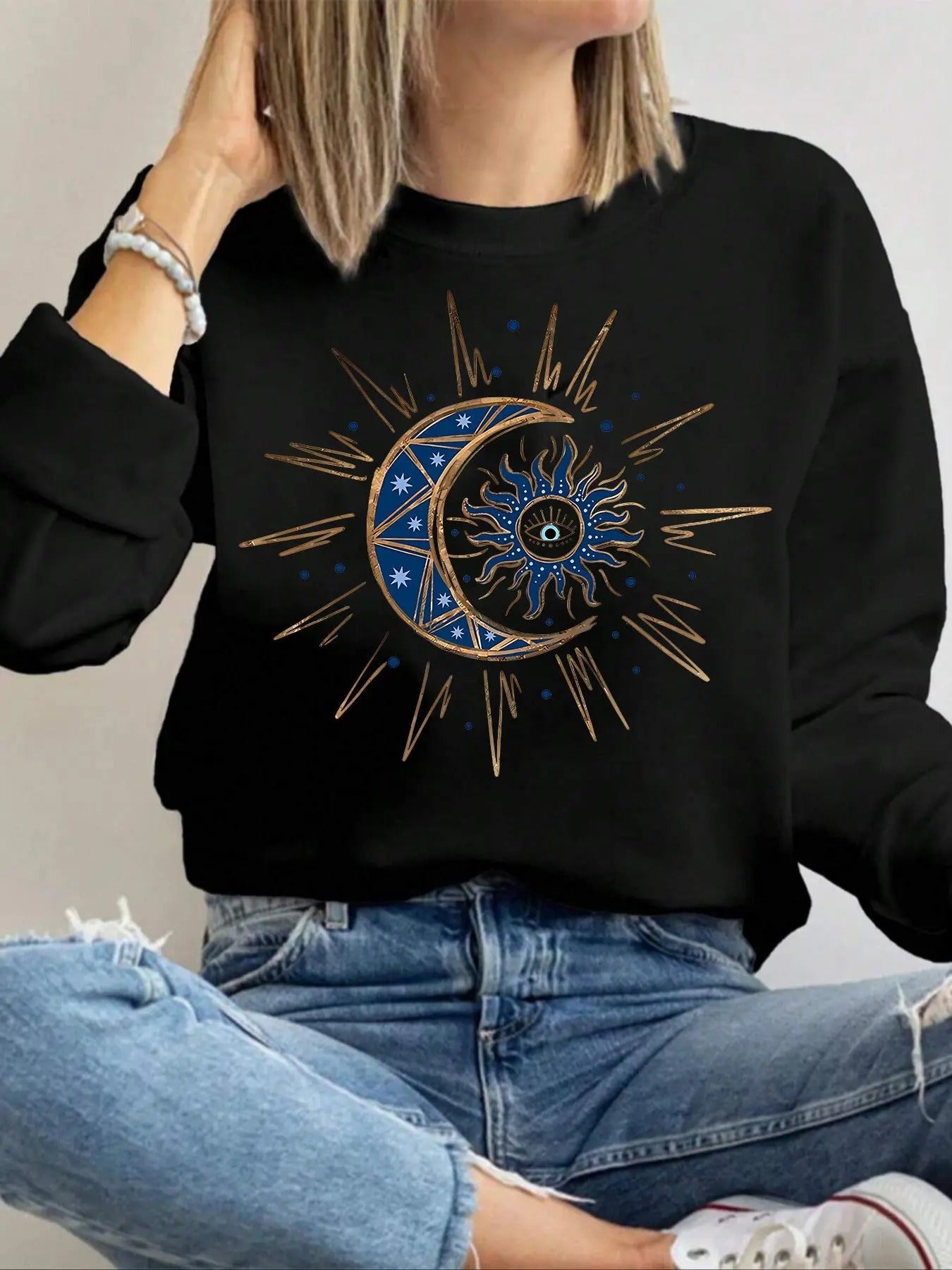 Women's Crescent & Star Print Crew Neck Sweatshirt, Casual Long Sleeve Pullover for Daily Wear, Ladies Clothes for All Seasons