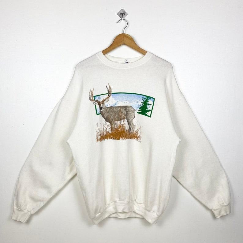 90s Art White-Tailed Deer Crewneck Sweatshirt