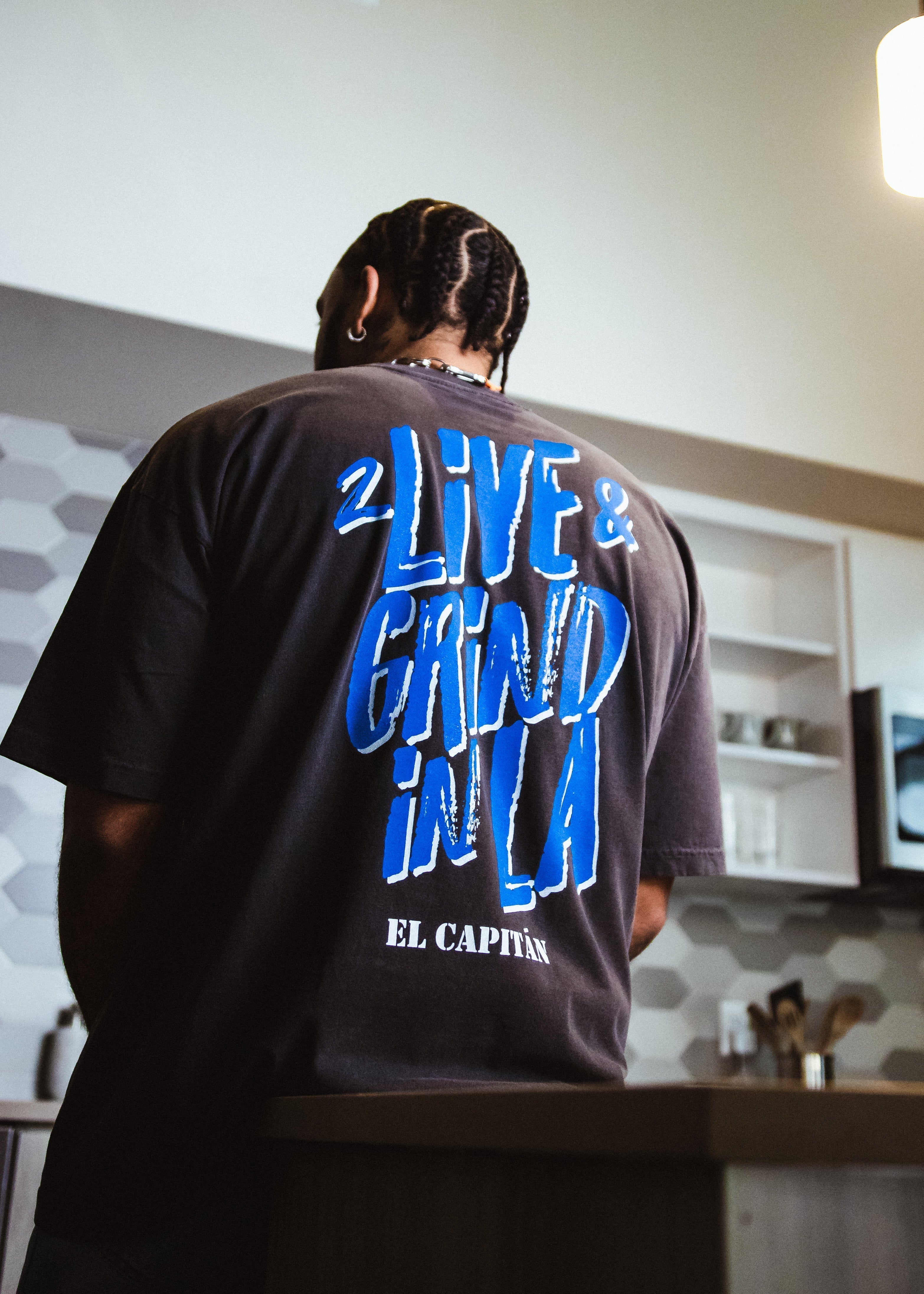 2 LIVE & GRIND IN LA TEE Hoodie, Sweatshirt | CoreVibeTees.com (Image 4)