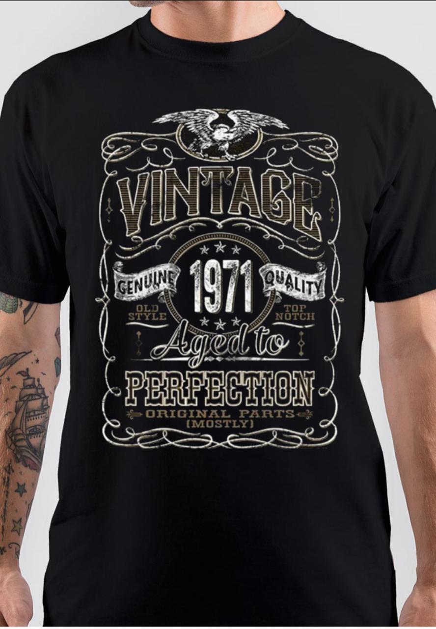 Born In 1971 Vintage T-Shirt Hoodie, Sweatshirt | CoreVibeTees.com