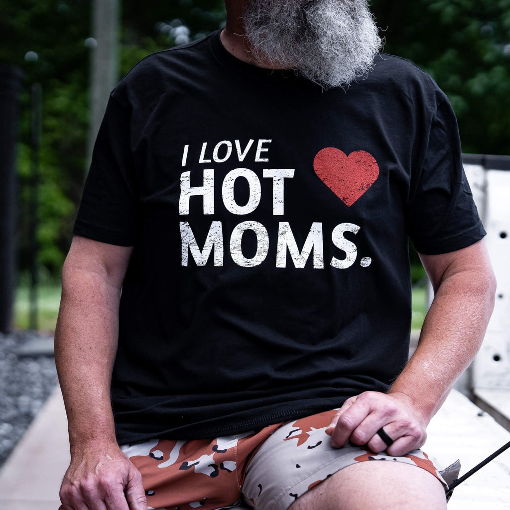 I Love Hot Moms Men's T-shirt Hoodie, Sweatshirt | CoreVibeTees.com (Image 2)