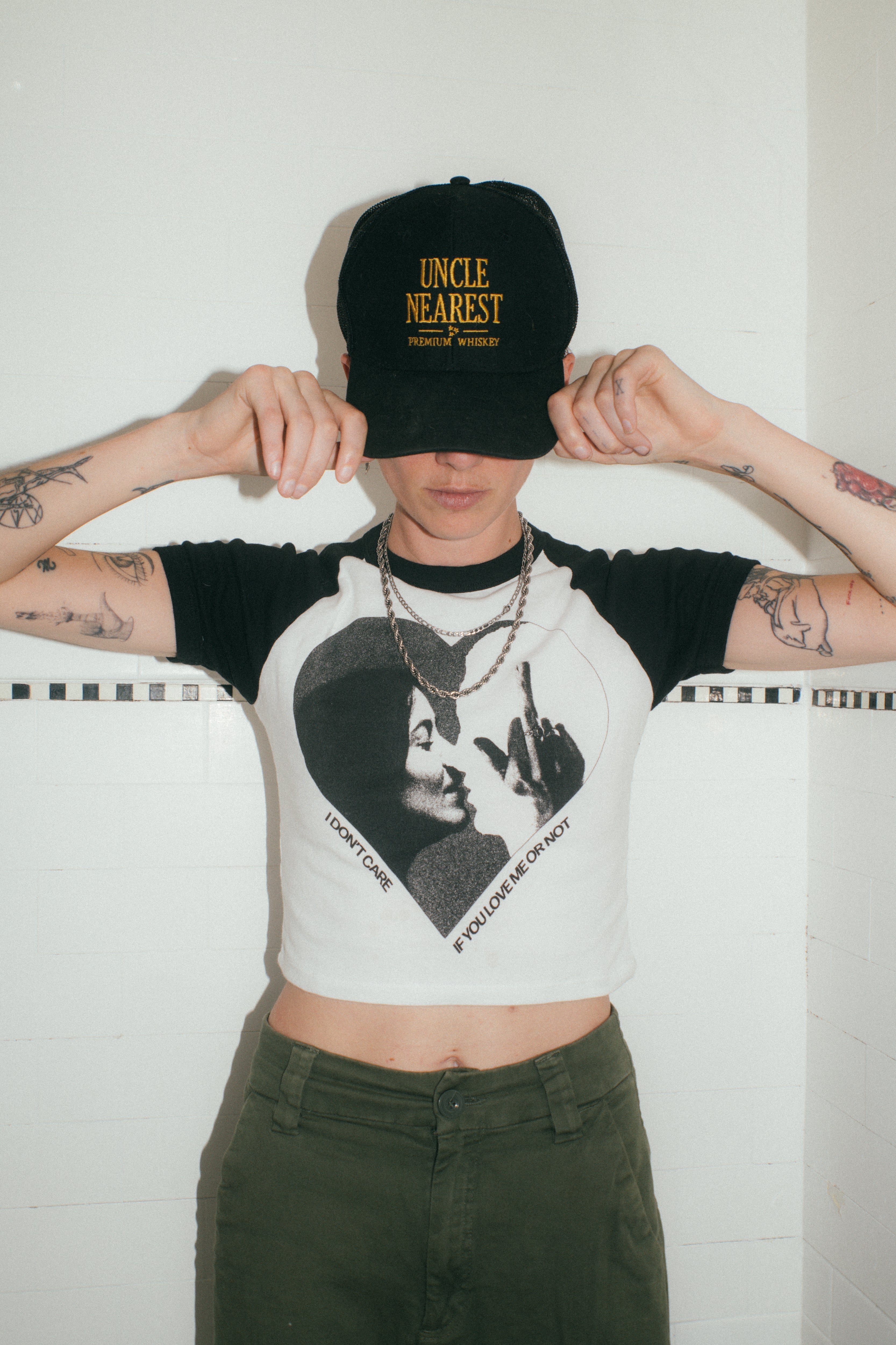 Dezi - Love Me Not Crop T-Shirt Hoodie, Sweatshirt | CoreVibeTees.com (Image 3)