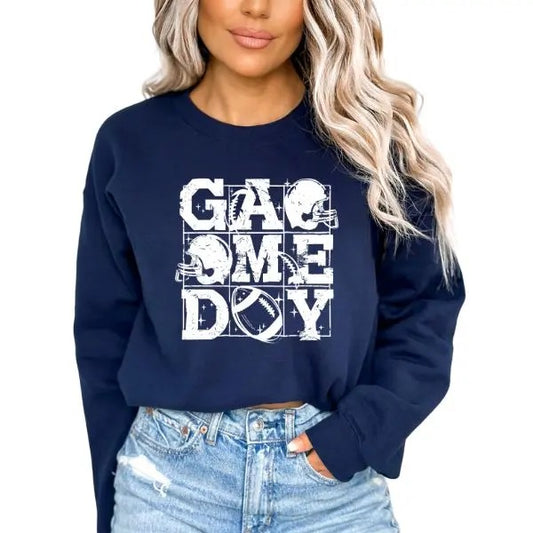 Casual Game Day Crewneck Sweatshirt for Women, Comfortable Overszied Trendy Womenswear, Football Day Hoodie, Retro Inspired Football Mom Long Sleeve Pullover Sweater, Unisex Sizing Fit