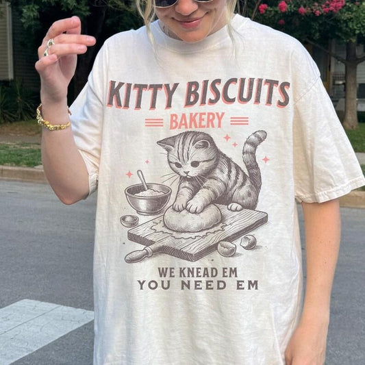 Cat Biscuit Shirt, Cute Kitty Biscuits Bakery Retro Graphic Tee, Funny Baking Gifts for Her, Cat Lover Baker Tshirt, Kitten T-Shirt Top Womenswear