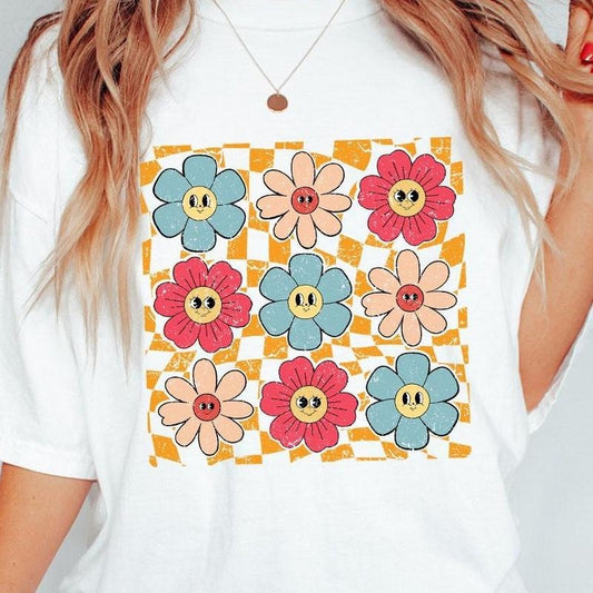 Comfort Color Checkered Flower Shirts, Checkered Flower T-shirt, Retro Flowers Tshirt, Summer Shirt, Boho Flower Shirt, Trendy Summer Tee, Cute Tee For Women, Shirt For Women, Summer Shirts, Women Tops, Flower Shirt Gift, Summer Vibes Casual Floral Soft