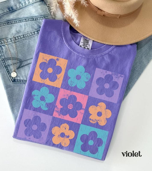 Comfort Colors Checkered Flowers T-Shirt, Retro Boho Floral Easter Shirt, Spring T-Shirt for Women, Ultra Soft Cotton Tee, Everyday Casual Wear