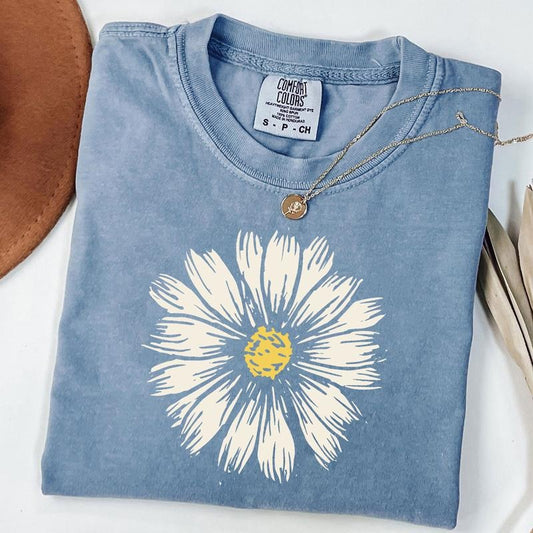 Comfort Colors Daisy Shirt, Wildflower T-shirt, Floral Shirt, Cute Boho Shirt, Women's Plant Tee, Unisex T-Shirt
