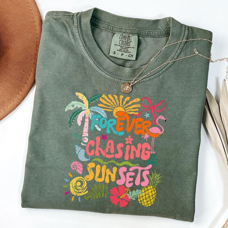 Comfort Colors Forever Chasing Sunsets T-Shirt, Retro Summer Shirt, Boho Floral Tee, Beach Shirt, Sunsets Shirt, Summer 2025 Tee, Unisex T-Shirt