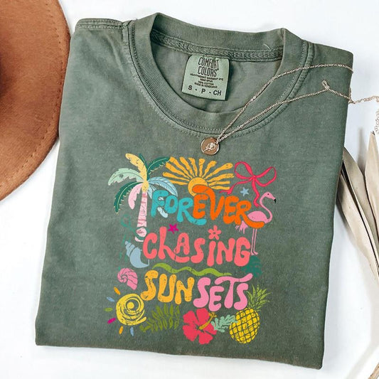 Comfort Colors Forever Chasing Sunsets T-Shirt, Retro Summer Shirt, Boho Floral Tee, Beach Shirt, Sunsets Shirt, Summer 2025 Tee, Unisex T-Shirt