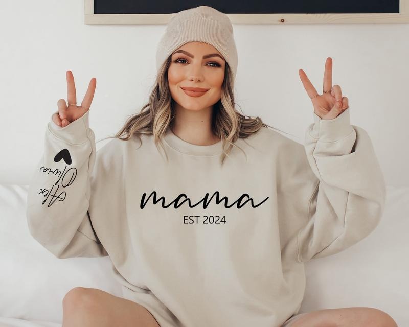 Custom Mama Sweatshirt with Name on Sleeve, Personalized Mom Sweatshirt, Mama Est 2024 Sweatshirt, Minimalist Momma Sweater, Mothers Day Shirt for Mom