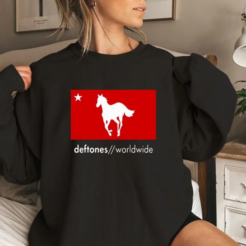 Deftoness Hoodie, Vintage Style Shirt, Metal Band, Rock Band Merch, Unisex Sweater Pullover Tee