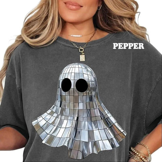 Disco Ghost Halloween T-Shirt, Fall Oversized Womens Halloween Shirt, Comfort Colors T-Shirt, Trendy, Cute Style, Retro Design Tee, Spooky