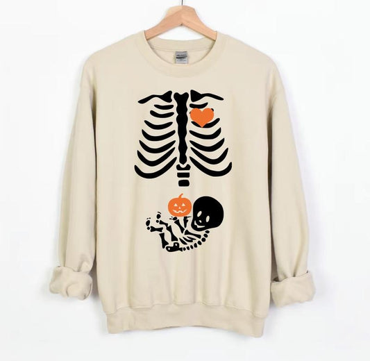 Halloween Maternity Sweatshirt, Skeleton Maternity T Shirt, Baby Announcement, Pregnancy Reveal, New Mom Shirt, Pregnancy Shirt, Pregnant TShirt, Fall Pregnancy