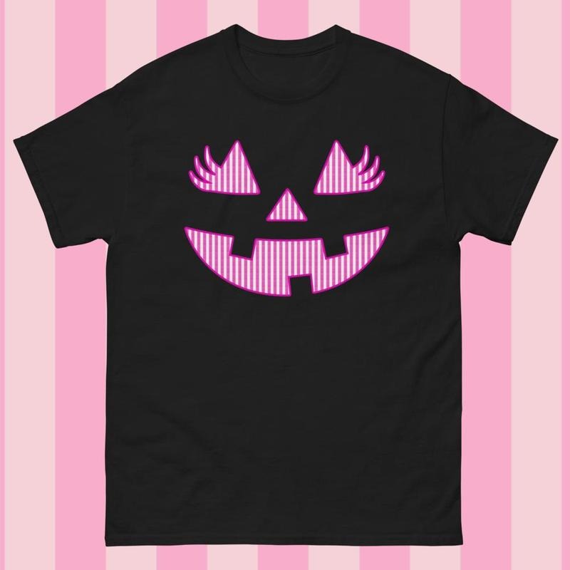 Jack-O-Lantern Gildan Shirt - Gildanshirt, Halloween T-Shirt, DTG printed, Trendy preppy style, Unisex garment-dyed heavyweight t-shirt