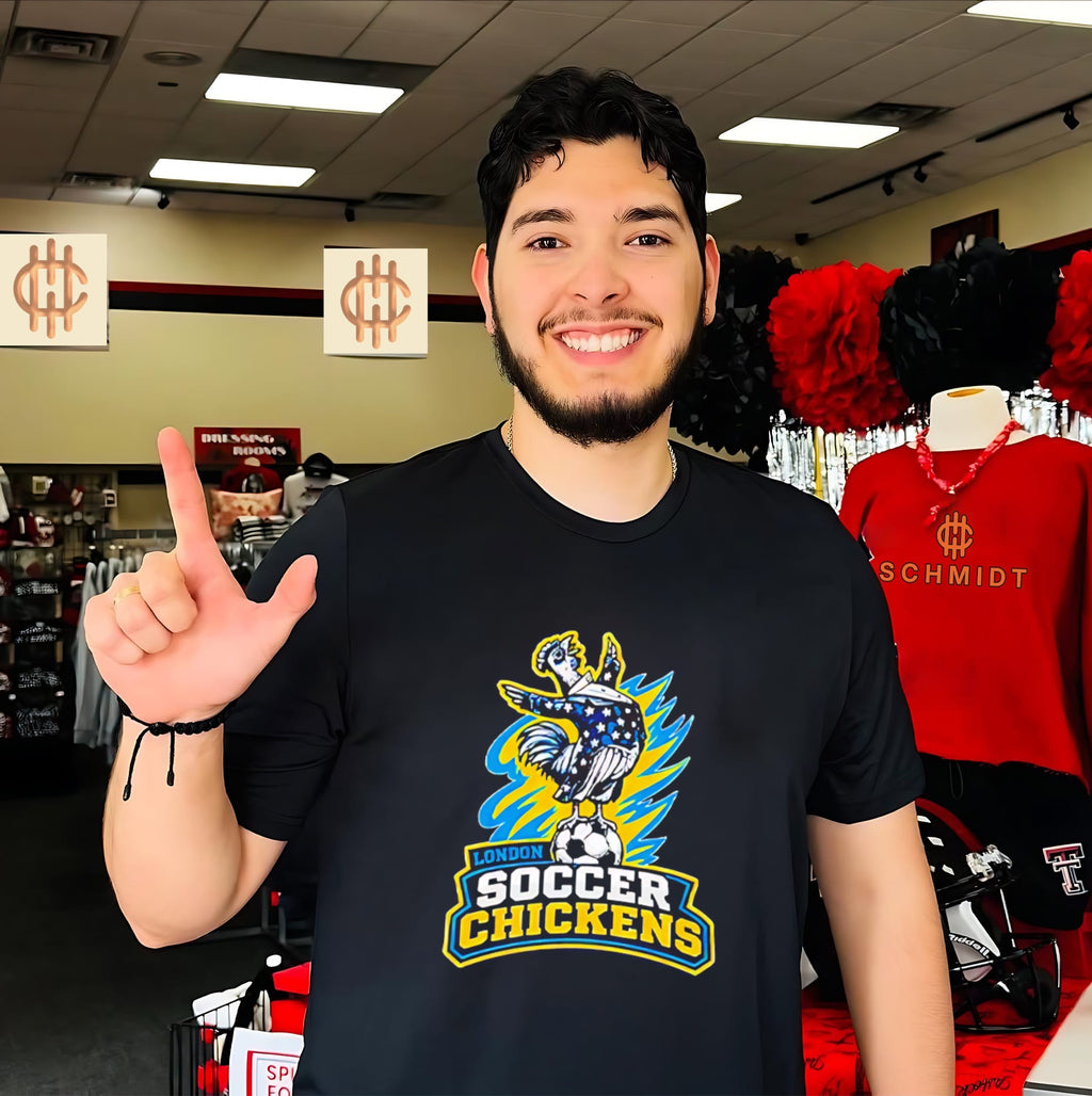 London Soccer Chickens graphic shirt