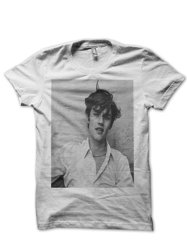 Louis Partridge T-Shirt Style006 Hoodie, Sweatshirt | CoreVibeTees.com