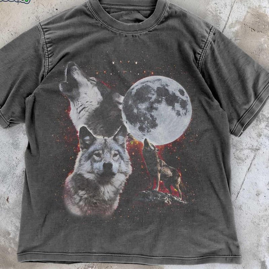 [ Mineral Wash ] 90S Wolf Moon Shirt , Vintage Style Grunge Wolves Graphic Washed, Moonlit Wildlife Shirt , Nature Night Sky Tee , Retro Animal Lover TShirt