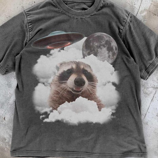 [ Mineral Wash ] Vintage Raccoon Ufo TShirt , Funny Trash Panda Selfie Graphic Tee , Vintage Style Possum Washed, Wldlife Absurd Meme Tee , Raccoon Lover