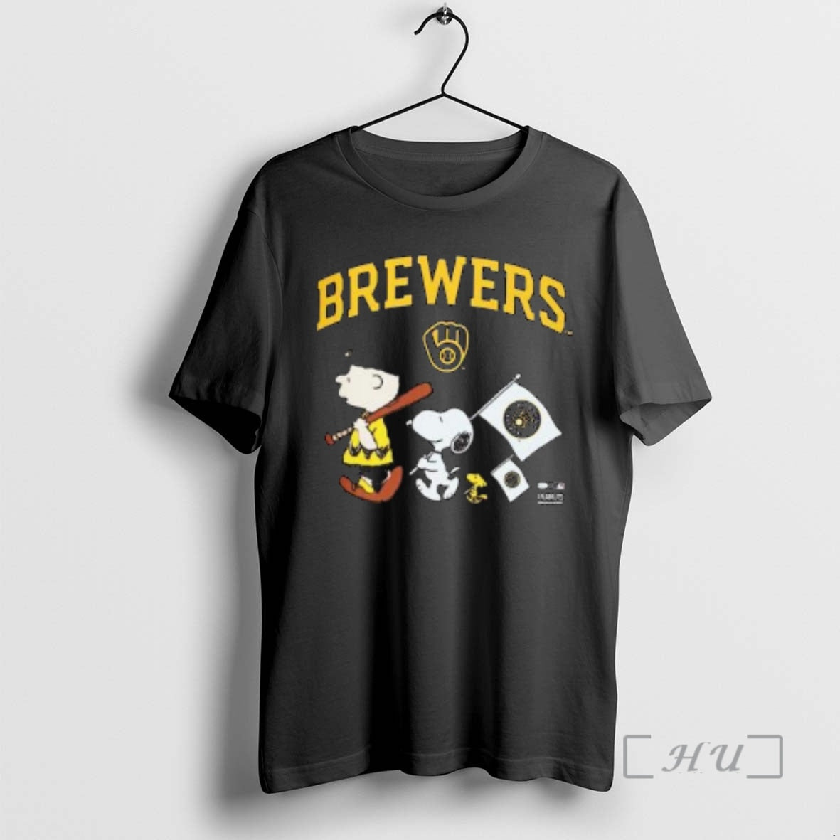 Officials Milwaukee Brewers Peanuts Flag Circle Black T-Shirts, Hoodie, Sweatshirt | CoreVibeTees.com