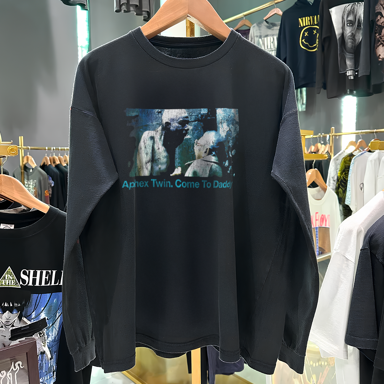 APH3X TWIN. COME TO DADDY LONGSLEEVE VINTAGE WASHED BLACK T-SHIRT Hoodie, Sweatshirt | CoreVibeTees.com (Image 2)