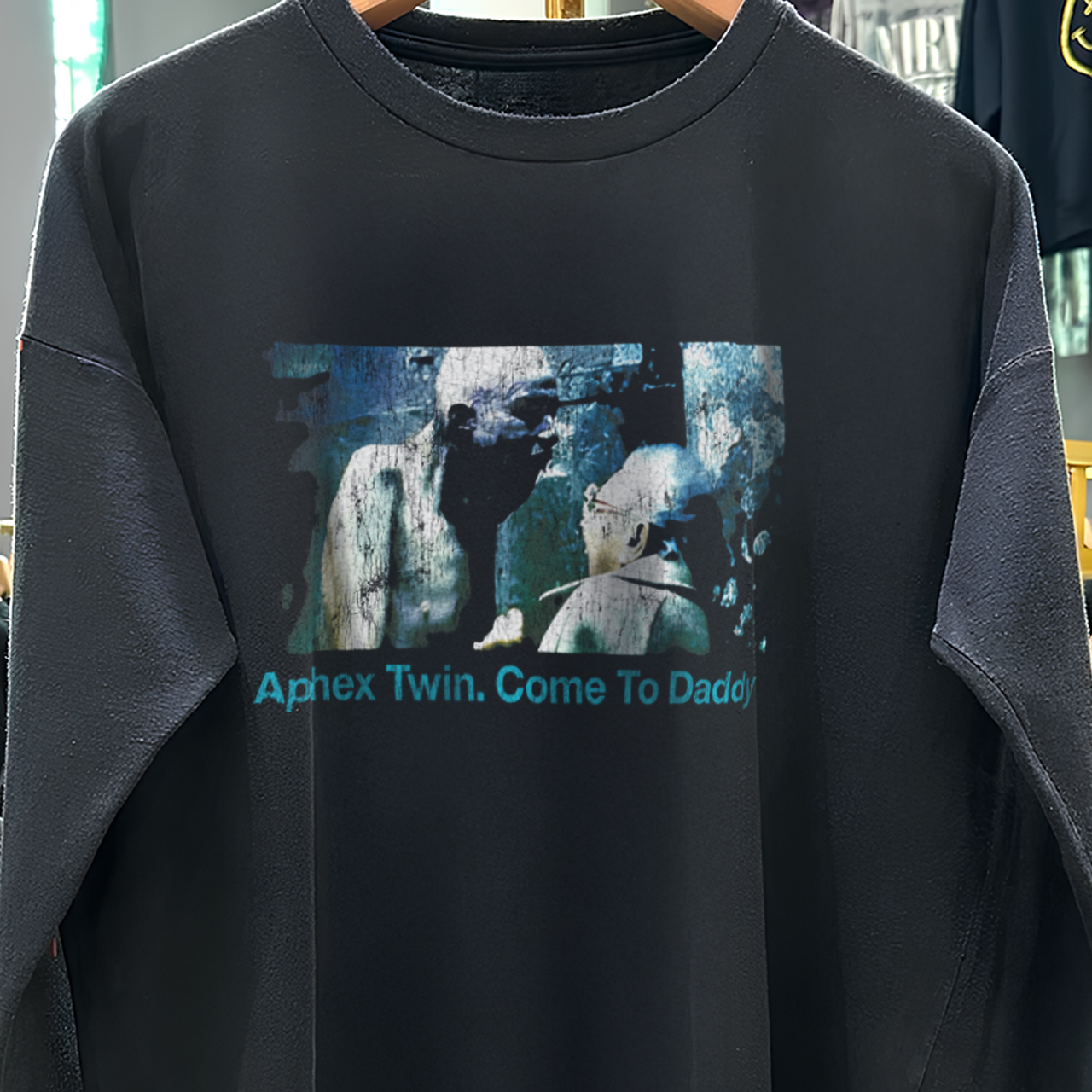 APH3X TWIN. COME TO DADDY LONGSLEEVE VINTAGE WASHED BLACK T-SHIRT Hoodie, Sweatshirt | CoreVibeTees.com (Image 3)