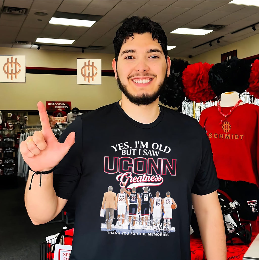 UConn Huskies yes I’m old but I saw Uconn greatness thank you for the memories shirt