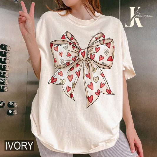 Valentine's Day Coquette Bow shirt, Heart Bow Sweatshirt, Valentine Shirt, Valentines day Bow Shirt, xoxo love shirt, Valentine Gift for her