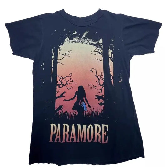 Vintage Paramore Concert Alternative Rock n Roll Band Tshirt