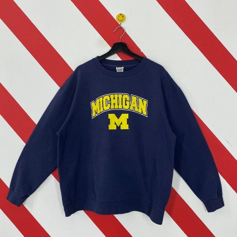 Vintage University Of Michigan Sweatshirt Michigan Crewneck Michigan Wolverines Sweater Pullover Michigan State Print Logo Cotton Menswear