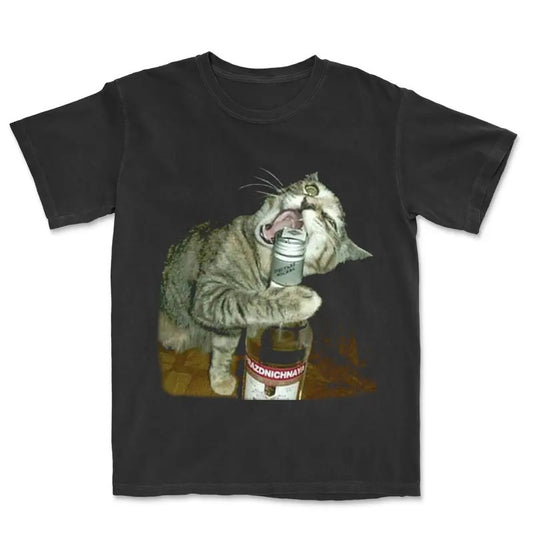 Wine Drinking Cat Drunk Cat Funny Cat T-Shirt, Cat Love Vintage Graphic Tee, Cat Solos - Funny Shirt, Women's T-shirts Streetwear Top