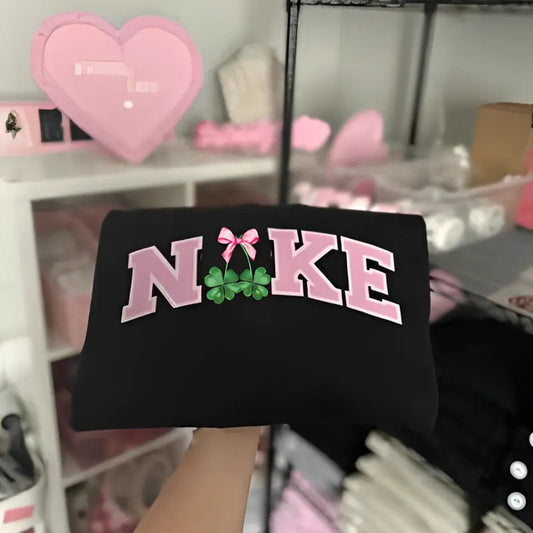 Women Pink Bow Pollover Sweatshirt, St Patrick Day Coquette Bow Sweatshirt, Lucky Shamrock Sweatshirt, Happy Irish Sweatshirt, Trendy Irish Sweater