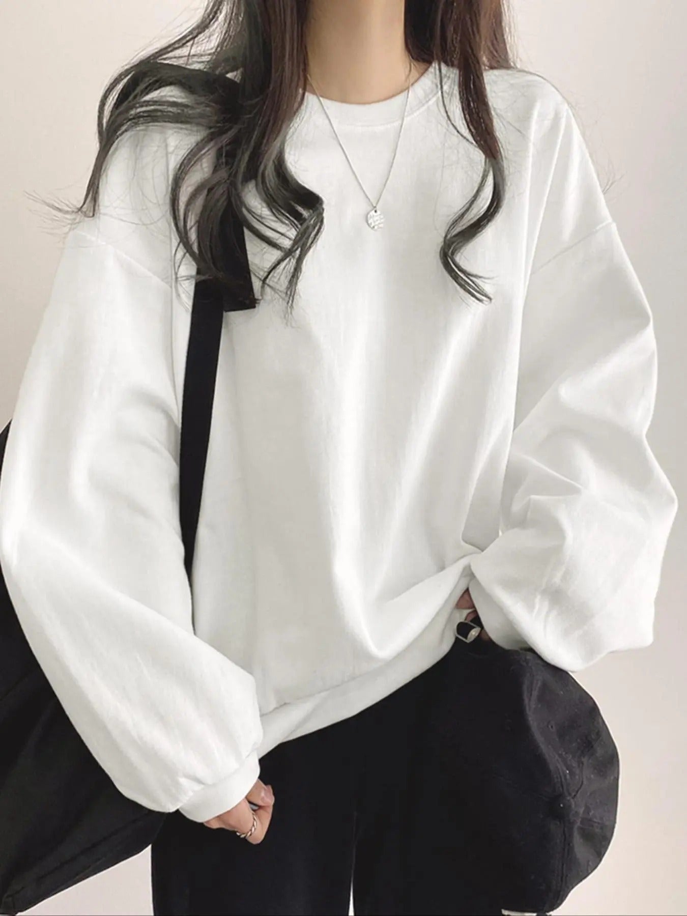Women's Plain Drop Shoulder Long Sleeve Sweatshirt, Casual Round Neck Pullover for Fall & Winter, Women's Clothes for...