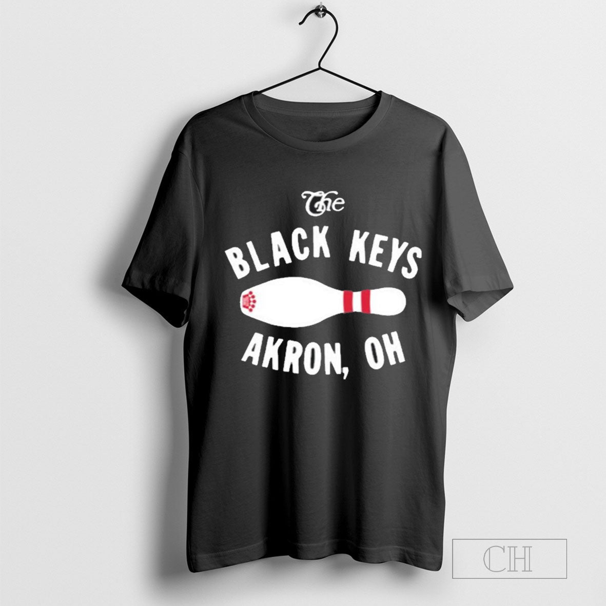 The Black Keys Royal Pin Akron OH 2024 T-shirt Hoodie, Sweatshirt | CoreVibeTees.com