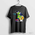 The Grinch Sitting On A Toilet Wearing A Dallas Cowboys Toilet Washington Redskins New York Giants Christmas Shirt...