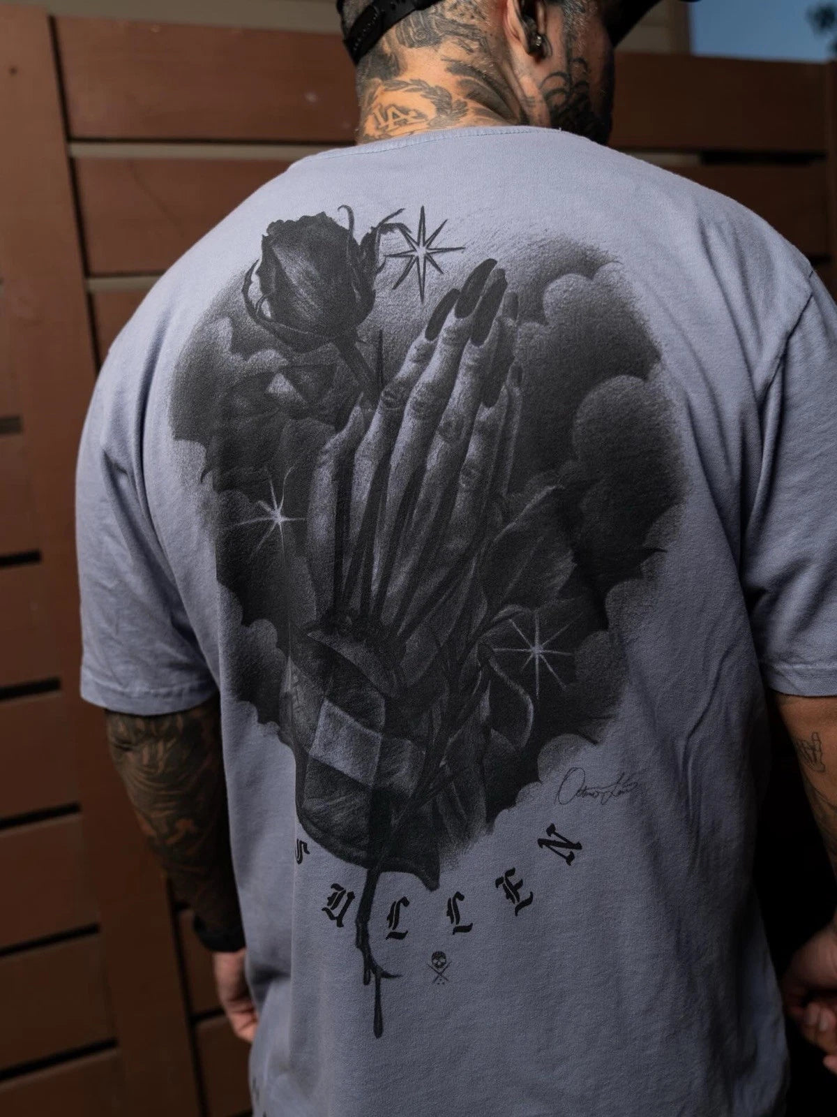 SULLEN CLOTHING PRAYERS TATTOO ART BLUE STONE GREY PREMIUM T-SHIRT