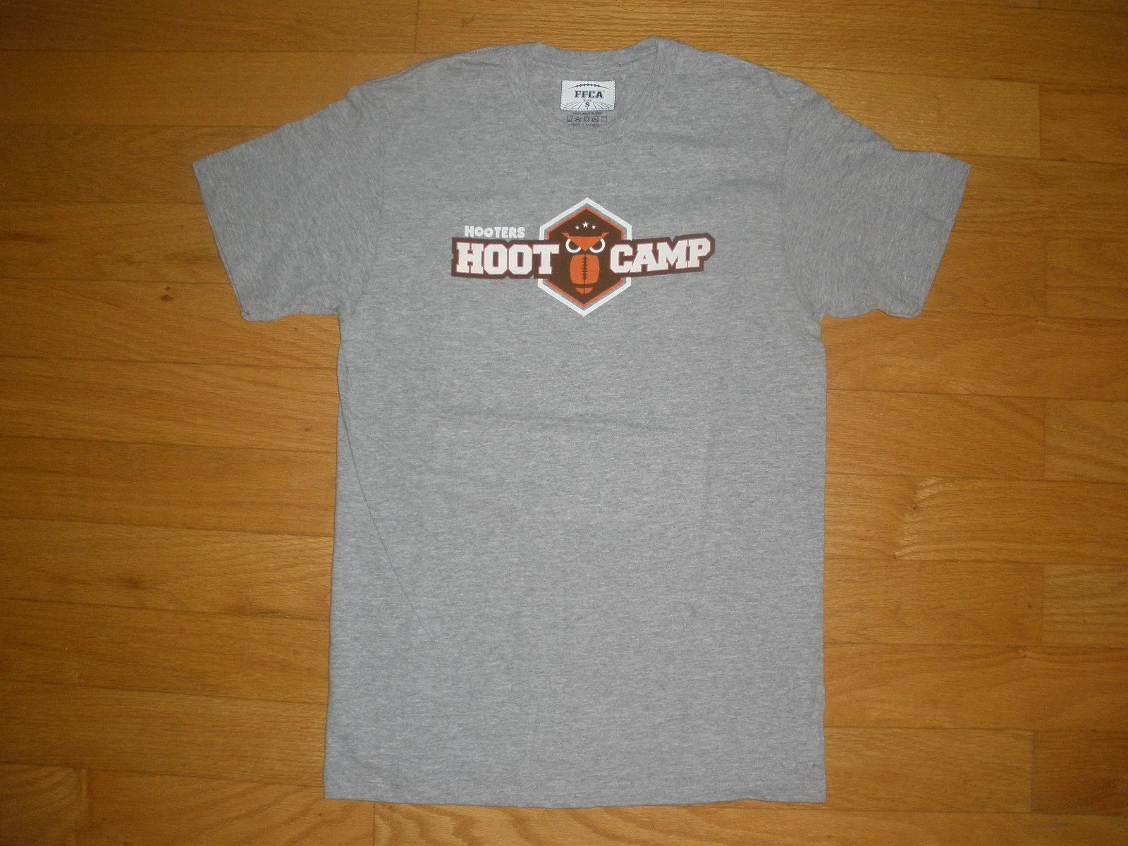 NEW MEN'S HOOTERS BOOT CAMP *EFFORT TAKES NO TALENT* GRAY T-SHIRT S,M,L,XL,XXL