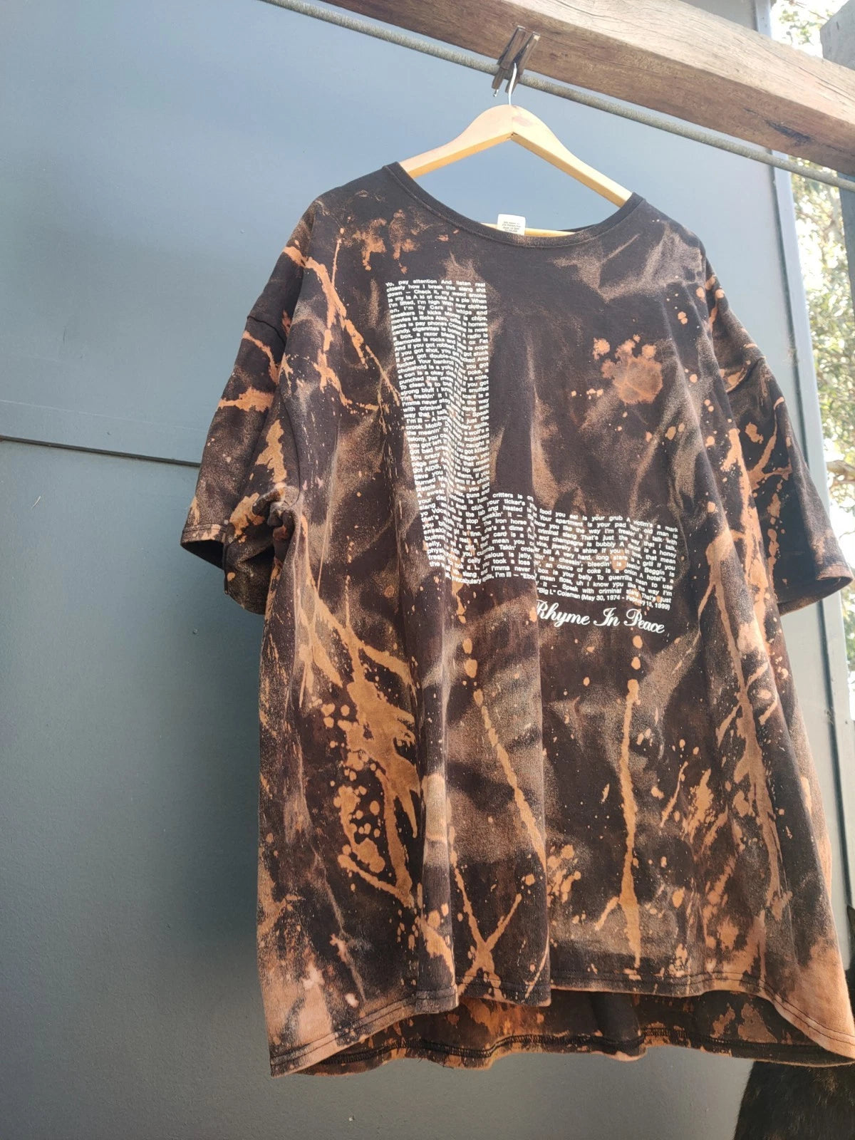 Distressed Oversize T-shirt