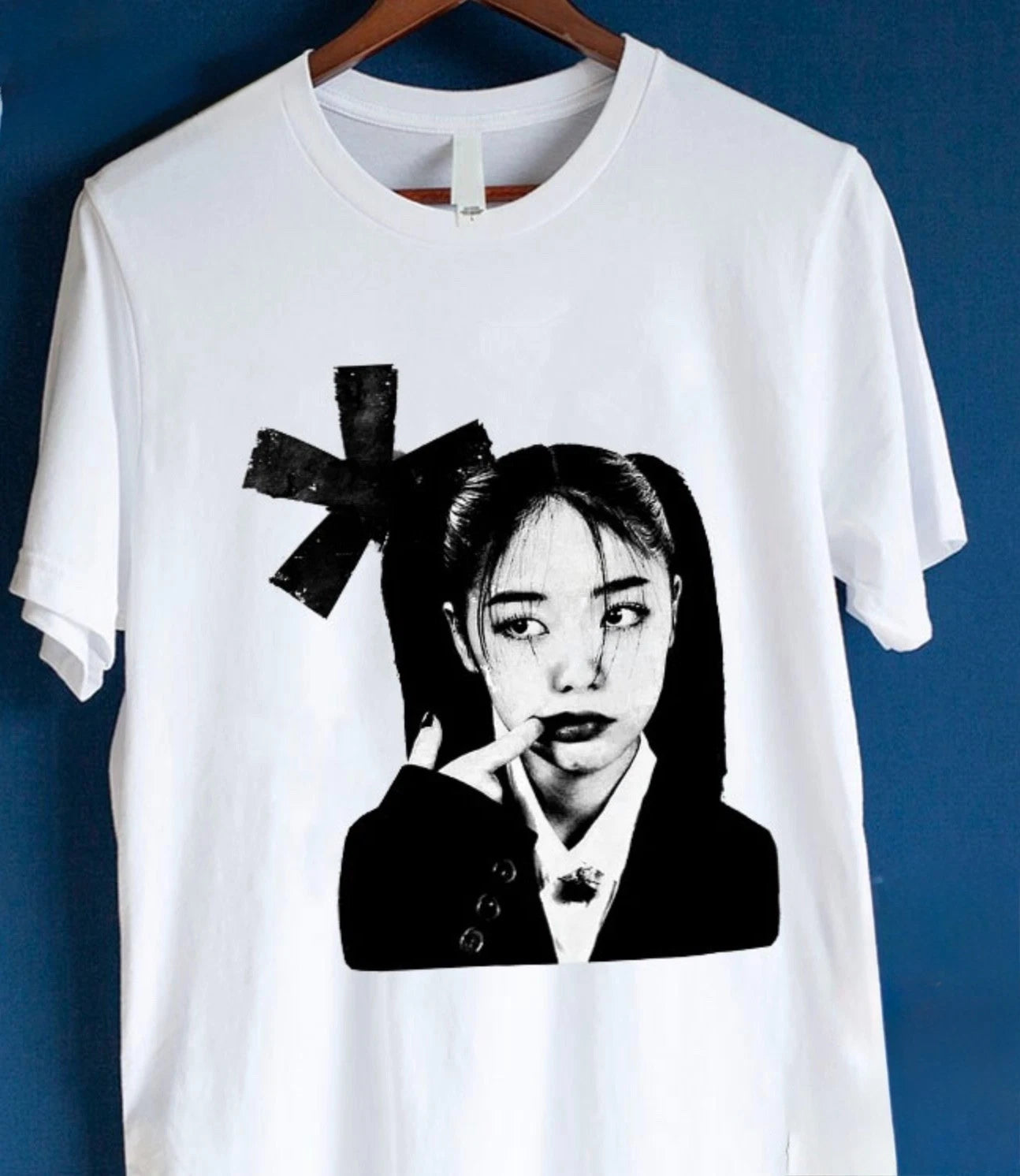Men’s Graphic Tee White Shirt Black Portrait Print Sz M Streetwear Aesthetic