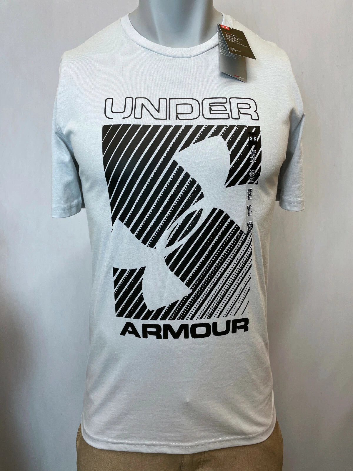 Under Armour Shirt Mens Small Medium Gray Athletic Fit Soft