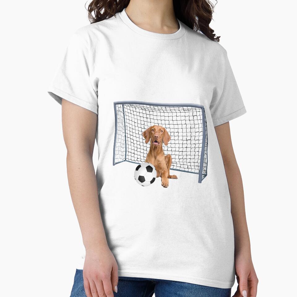 Weimaraner Dog - Football soccer goal by Move-Art