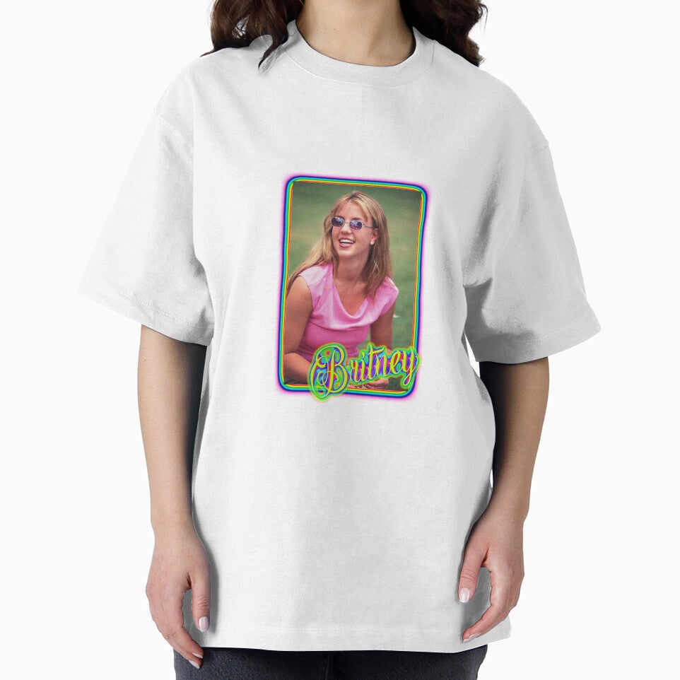 brit babe by Ilustra Club