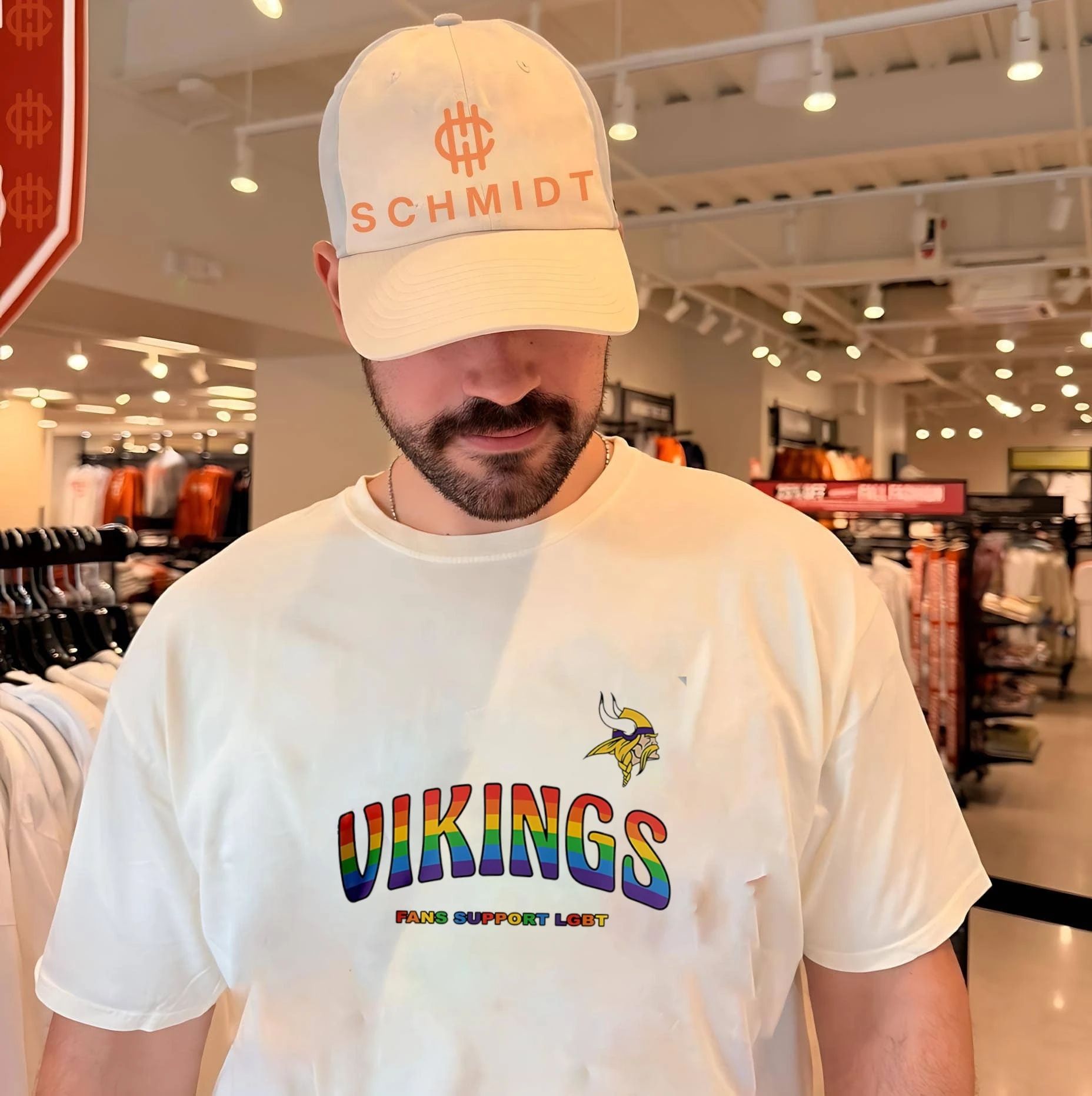 Minnesota Vikings Fans Support LGBT Pride Month shirt